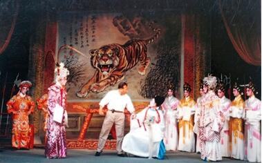 粵?。▍谴ɑ泟∧吓伤囆g(shù)）